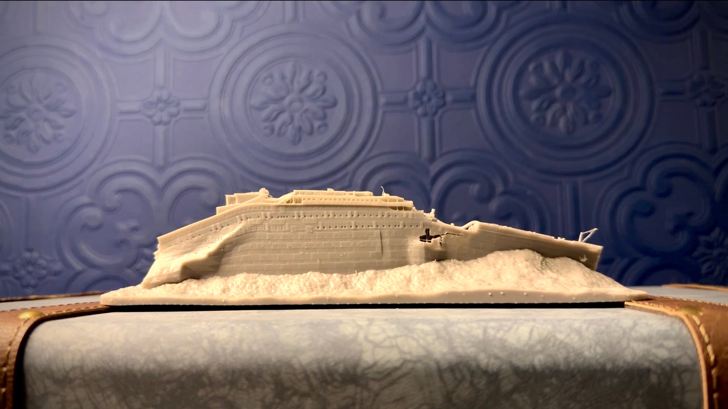 Unpainted high quality resin 3D printed titanic wreck model